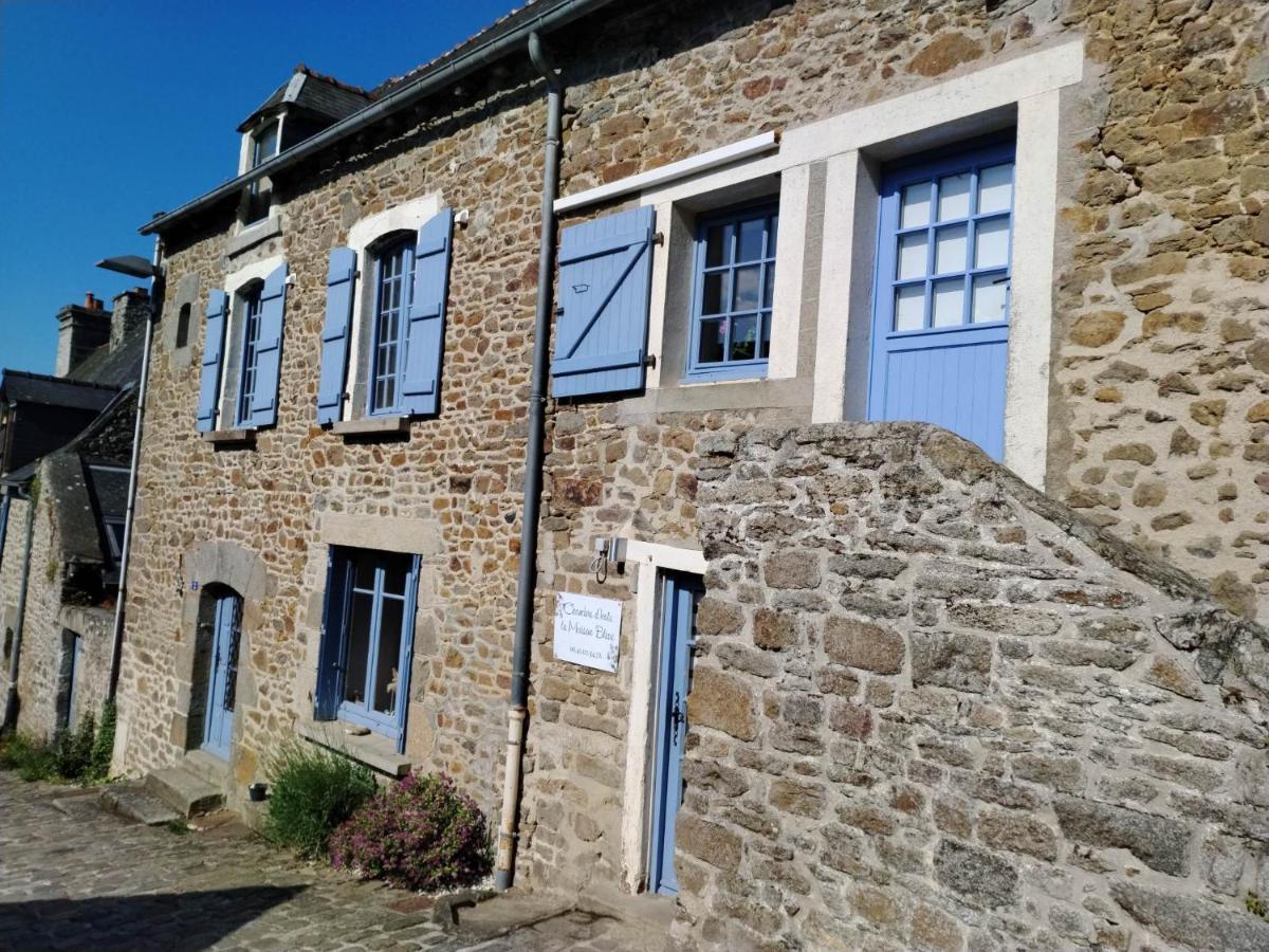 Chambre D'Hote Familiale De La Maison Bleue Lanvallay Eksteriør bilde